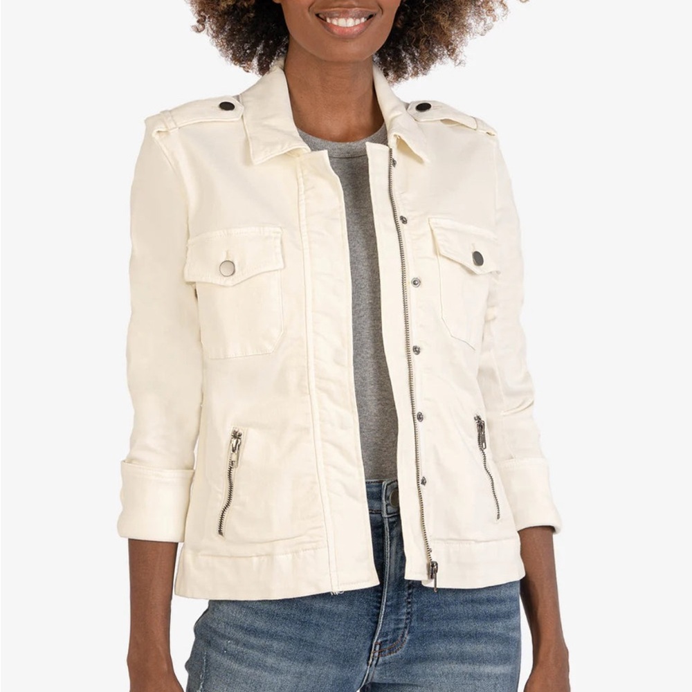 Kut from the Kloth Amanda Boxy Twill Jacket